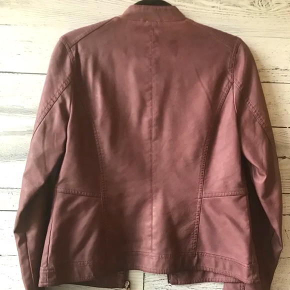 Like new! Leather Jacket from Reitmans • Size S - Picture 5 of 5